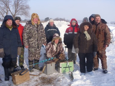 На реке Обва прошли соревнования по зимней ловле рыбы